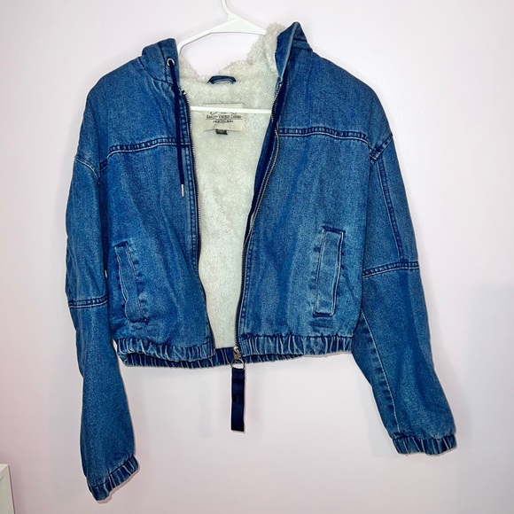Ashley Vintage Char Jackets & Blazers - Ashley Vintage Charm Cozy Cropped Jean Jacket